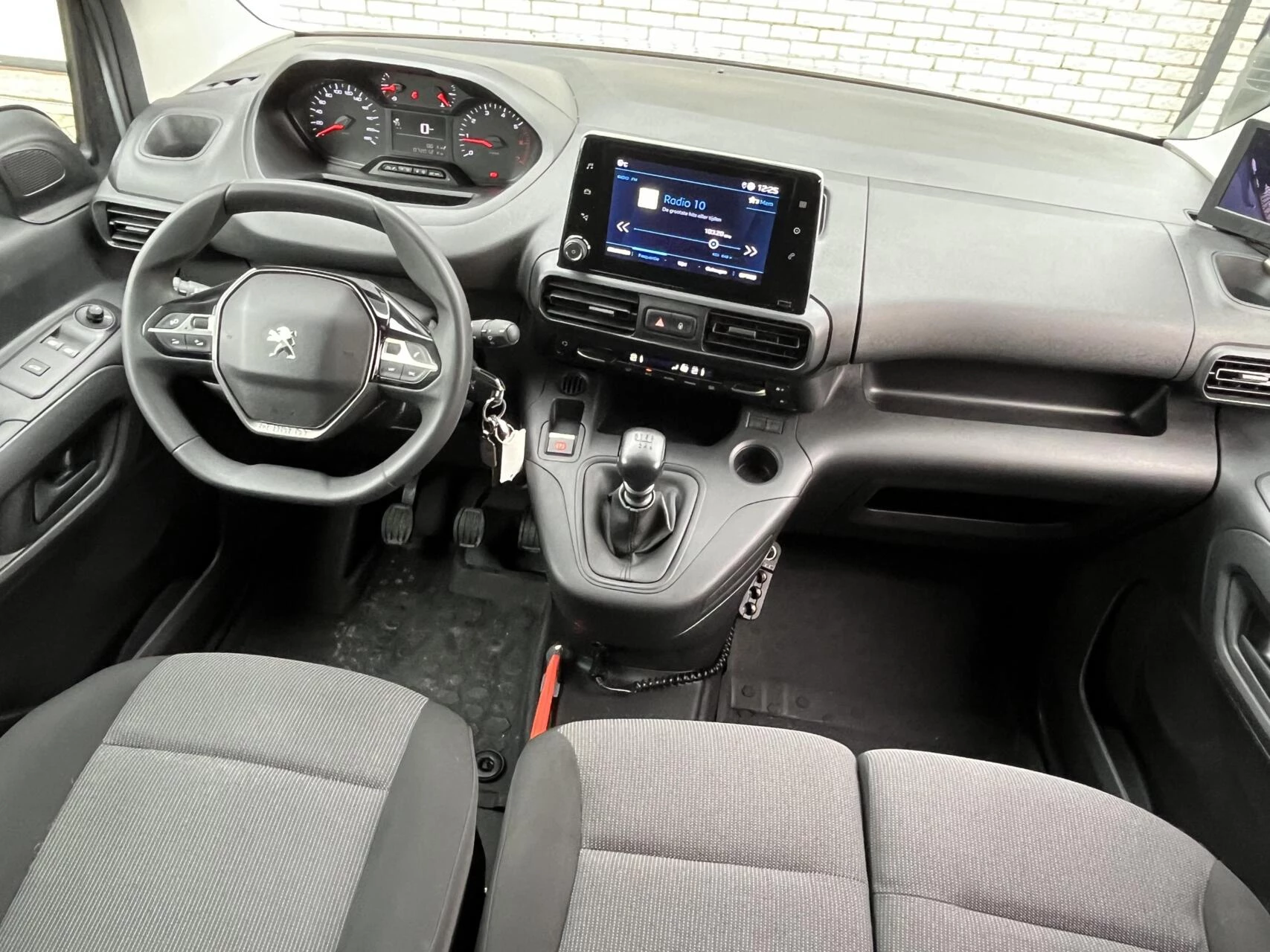 Hoofdafbeelding Peugeot Partner