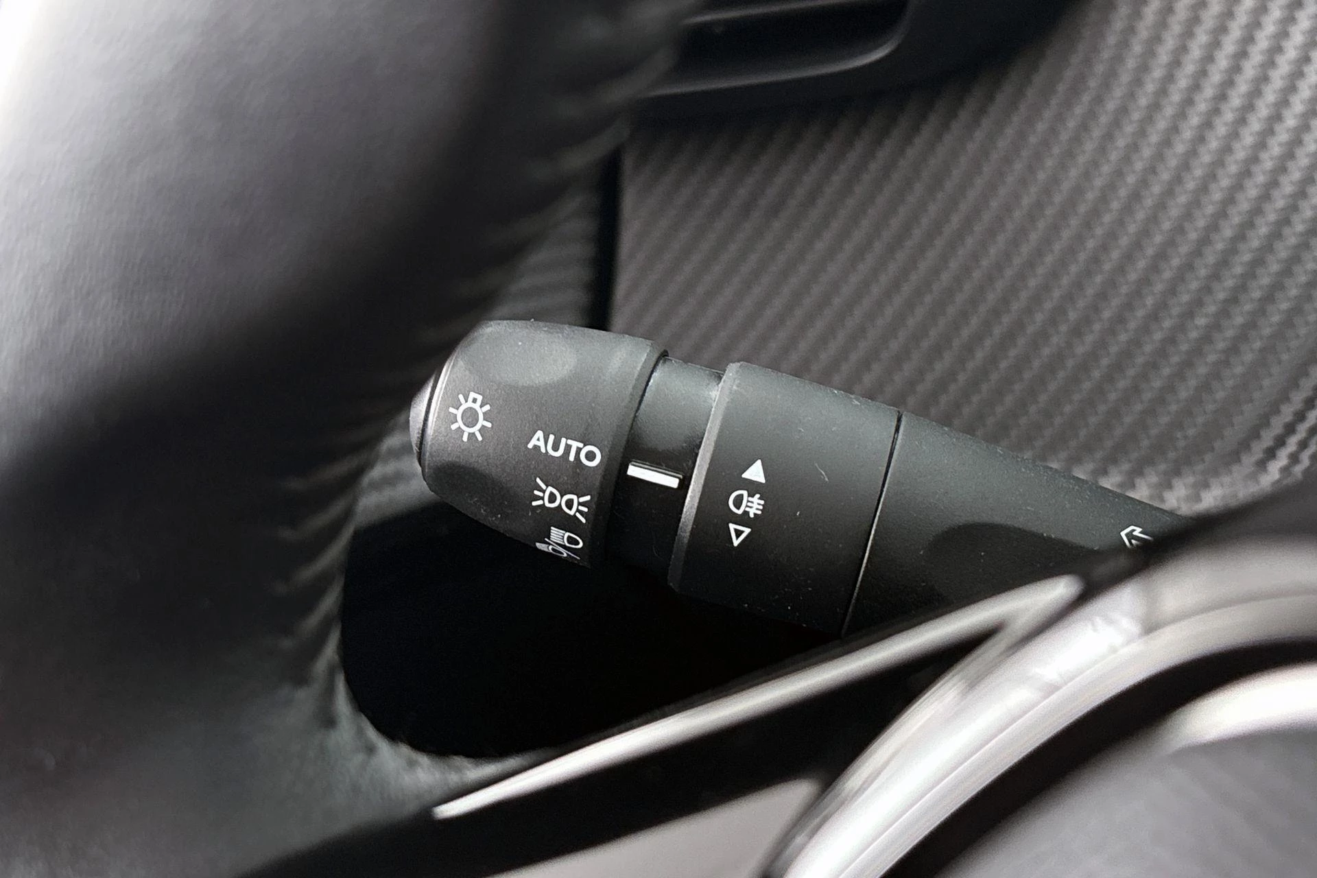 Hoofdafbeelding Peugeot e-208