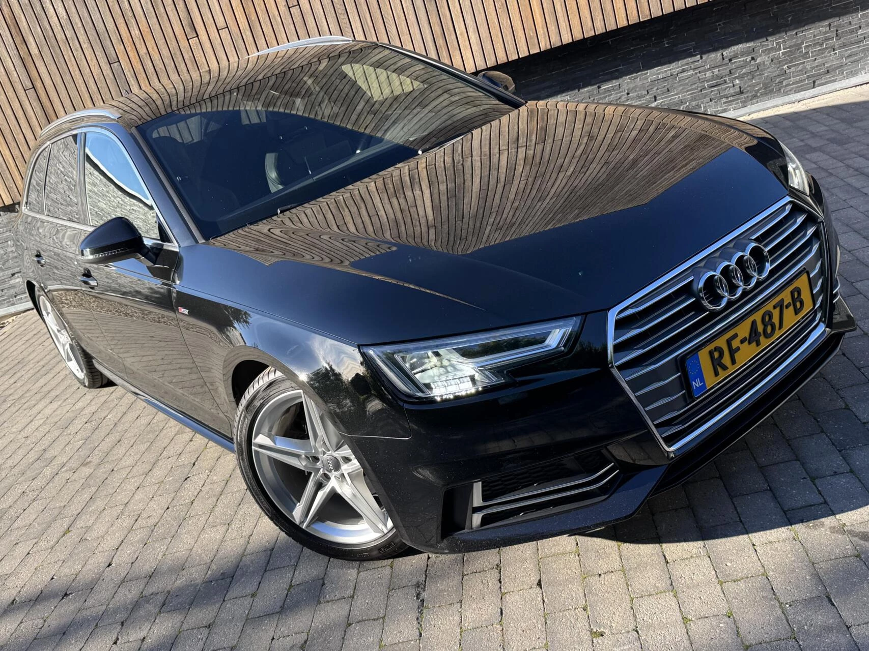 Hoofdafbeelding Audi A4