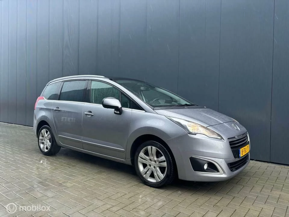 Hoofdafbeelding Peugeot 5008