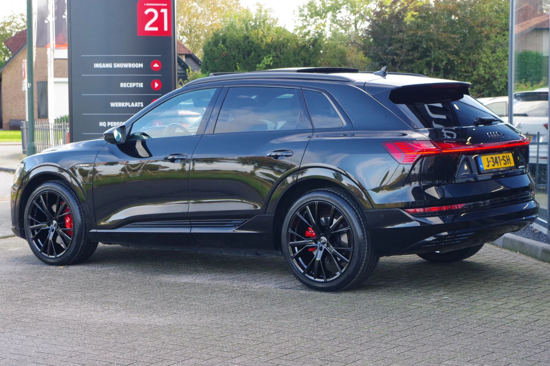 Hoofdafbeelding Audi e-tron