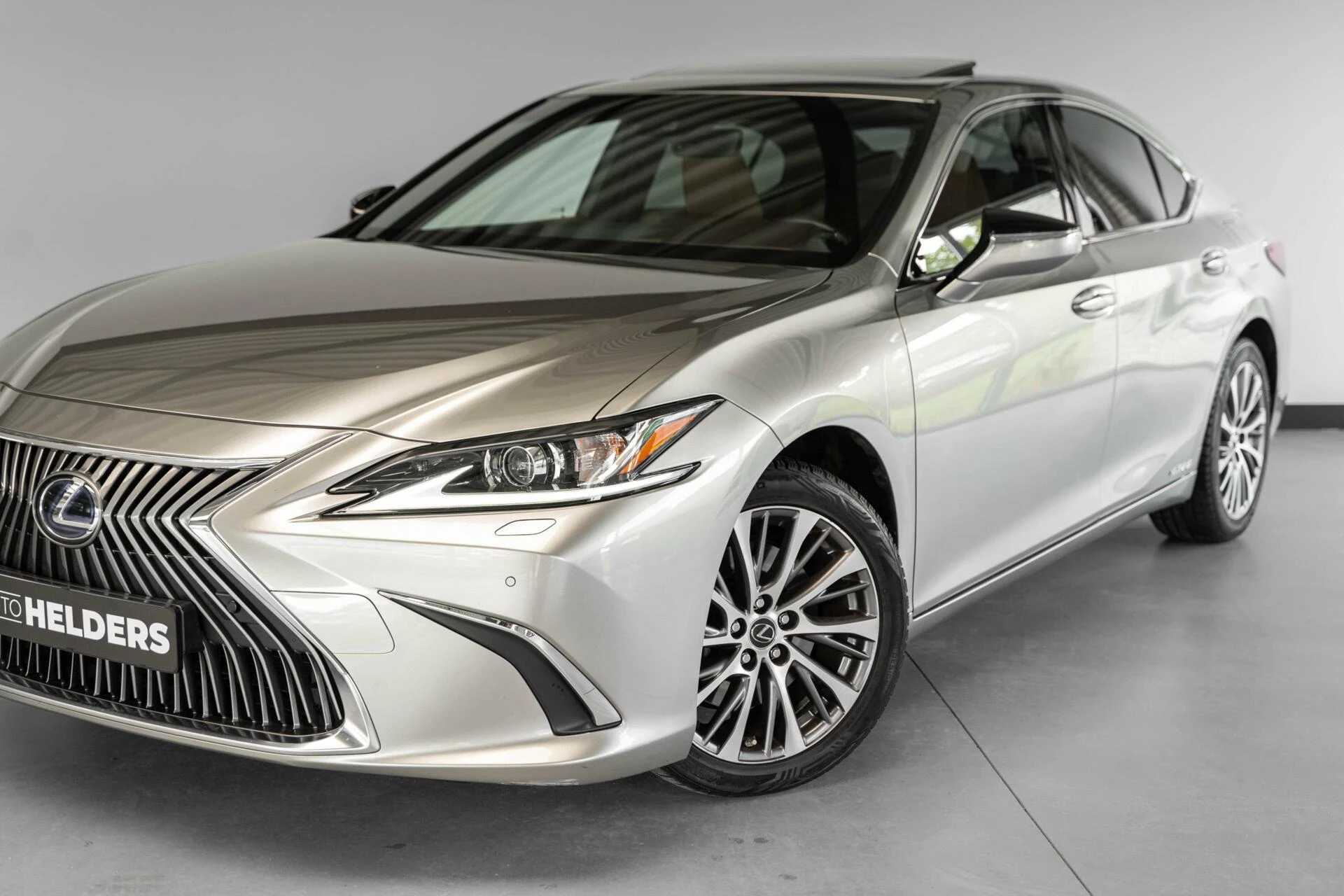 Hoofdafbeelding Lexus ES