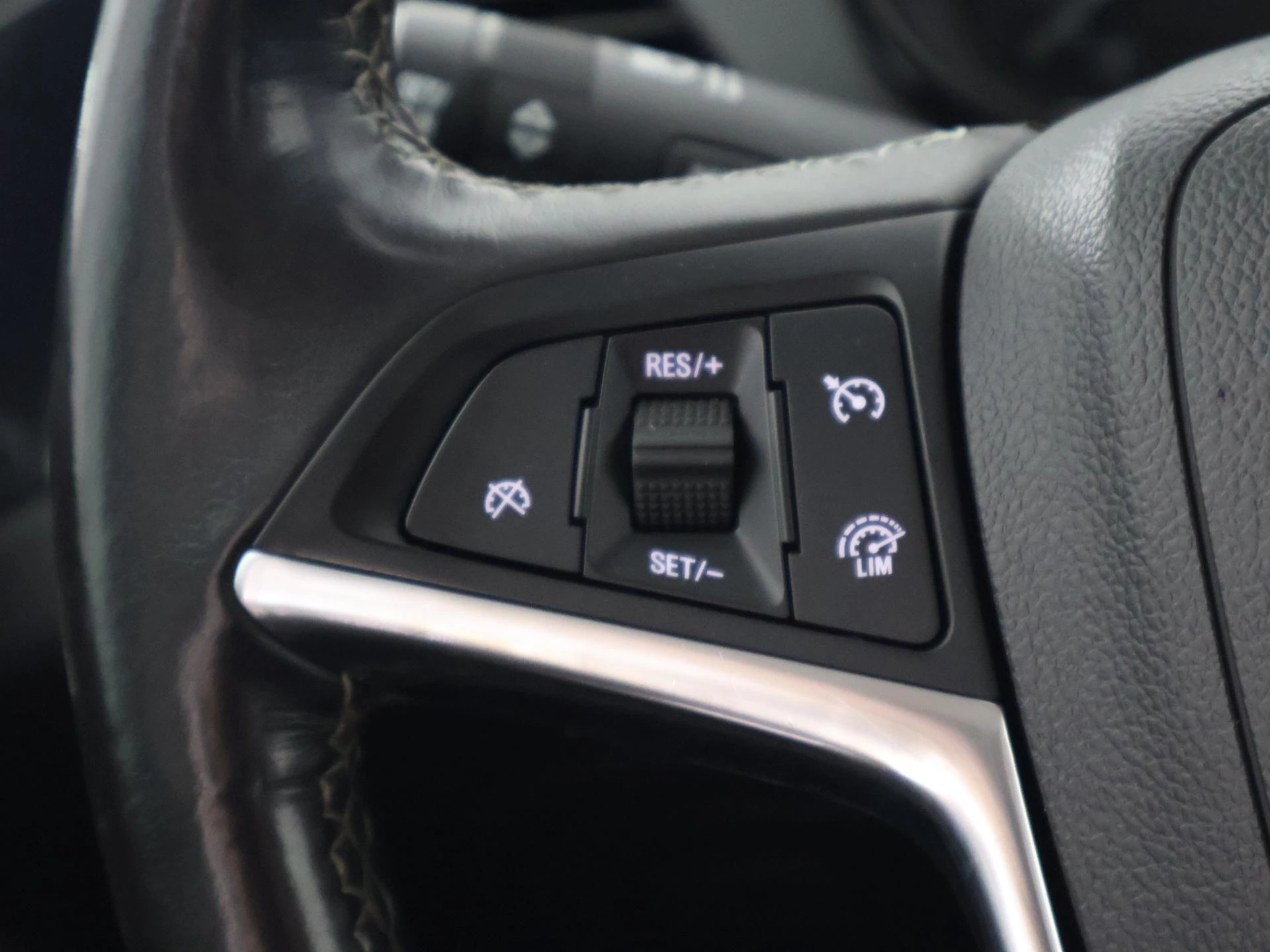 Hoofdafbeelding Opel Mokka X