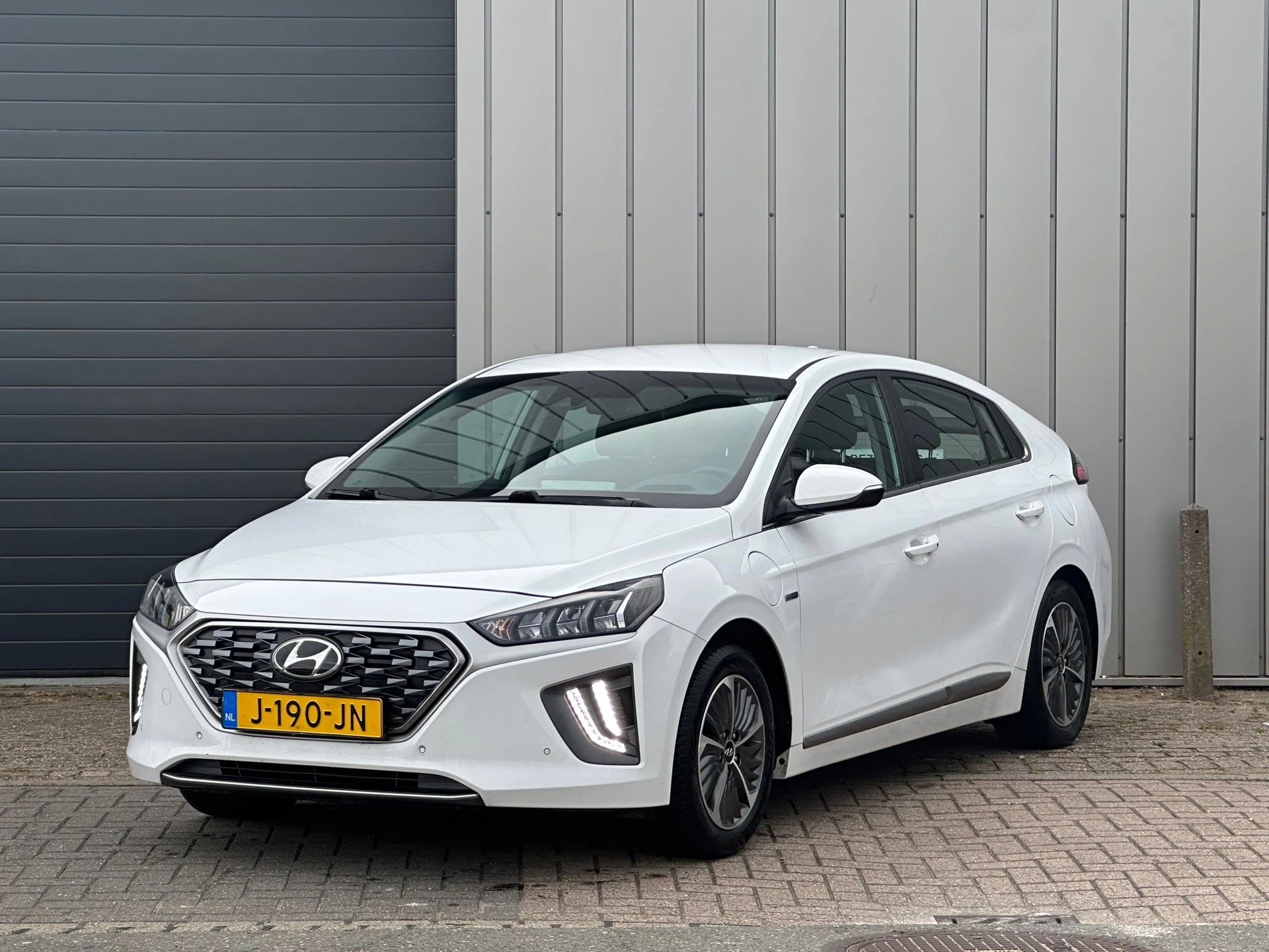 Hoofdafbeelding Hyundai IONIQ
