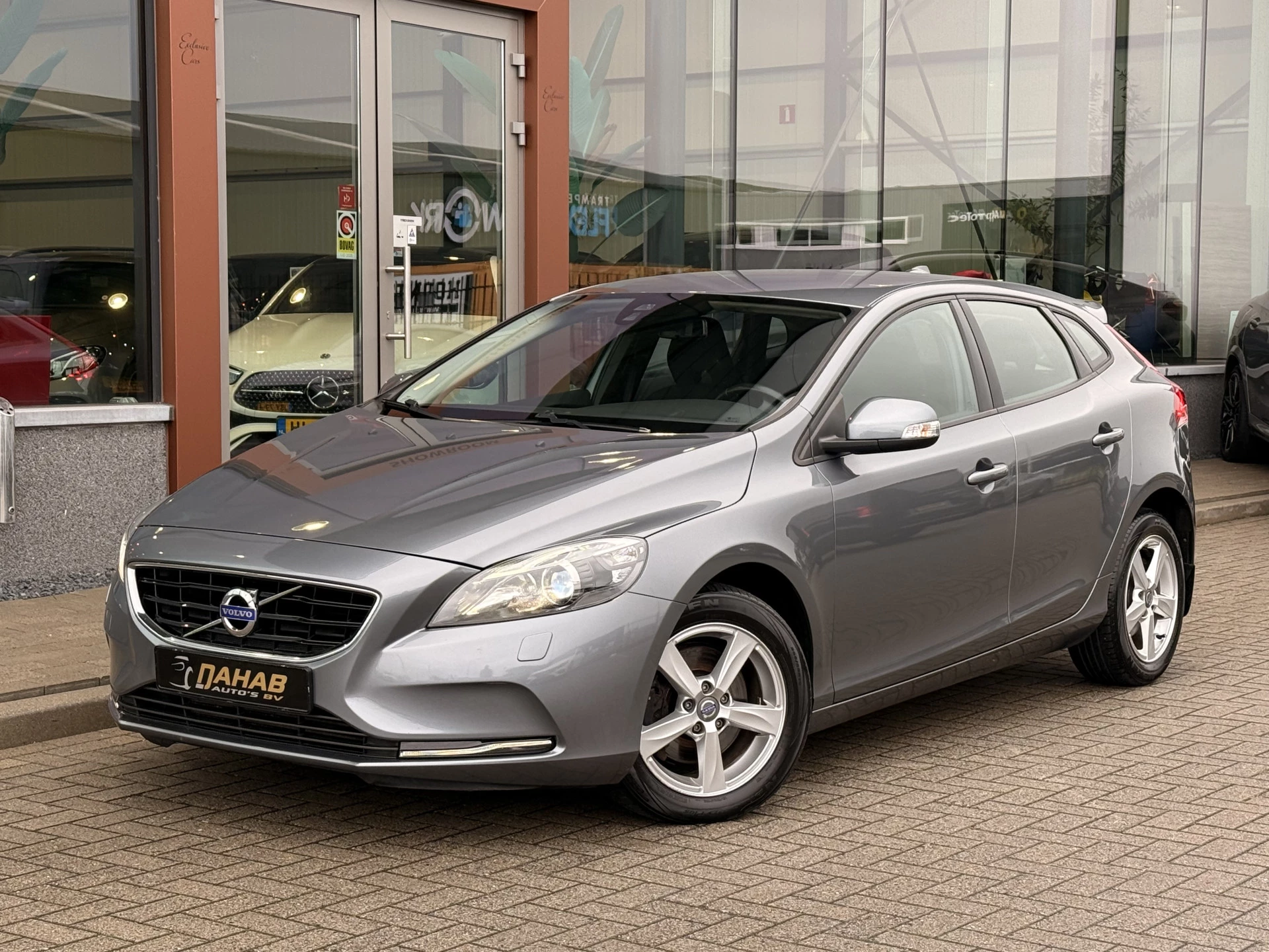 Hoofdafbeelding Volvo V40