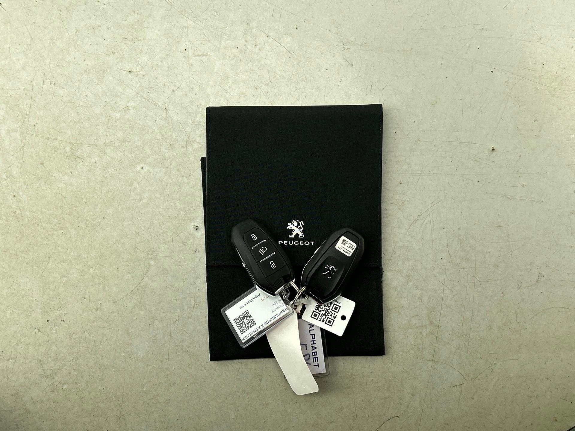 Hoofdafbeelding Peugeot e-208