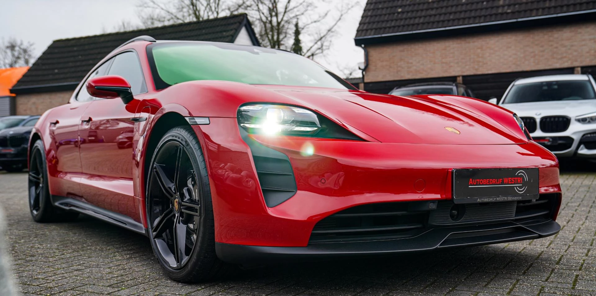 Hoofdafbeelding Porsche Taycan