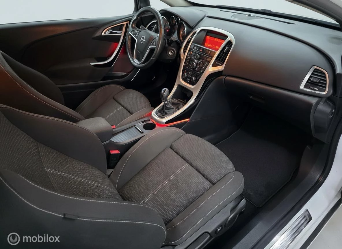 Hoofdafbeelding Opel Astra