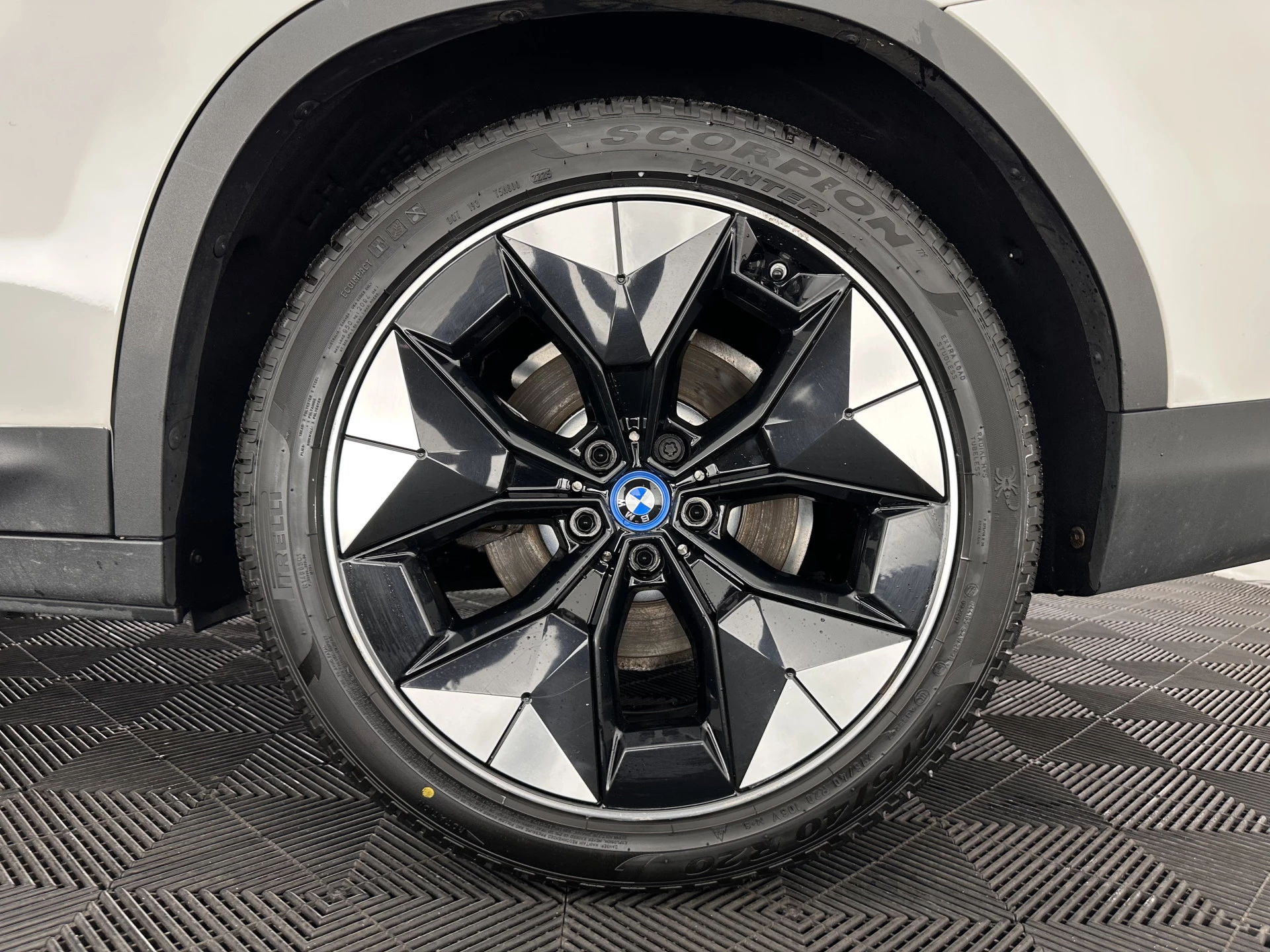 Hoofdafbeelding BMW iX3