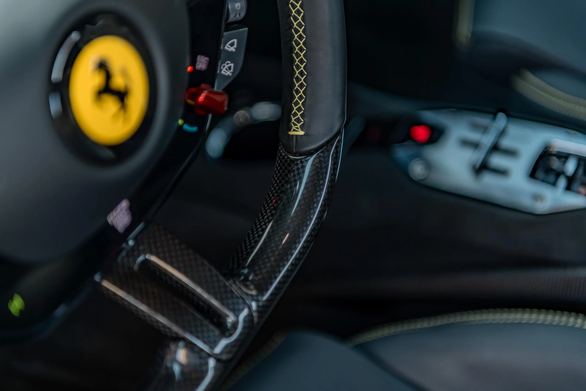 Hoofdafbeelding Ferrari 296