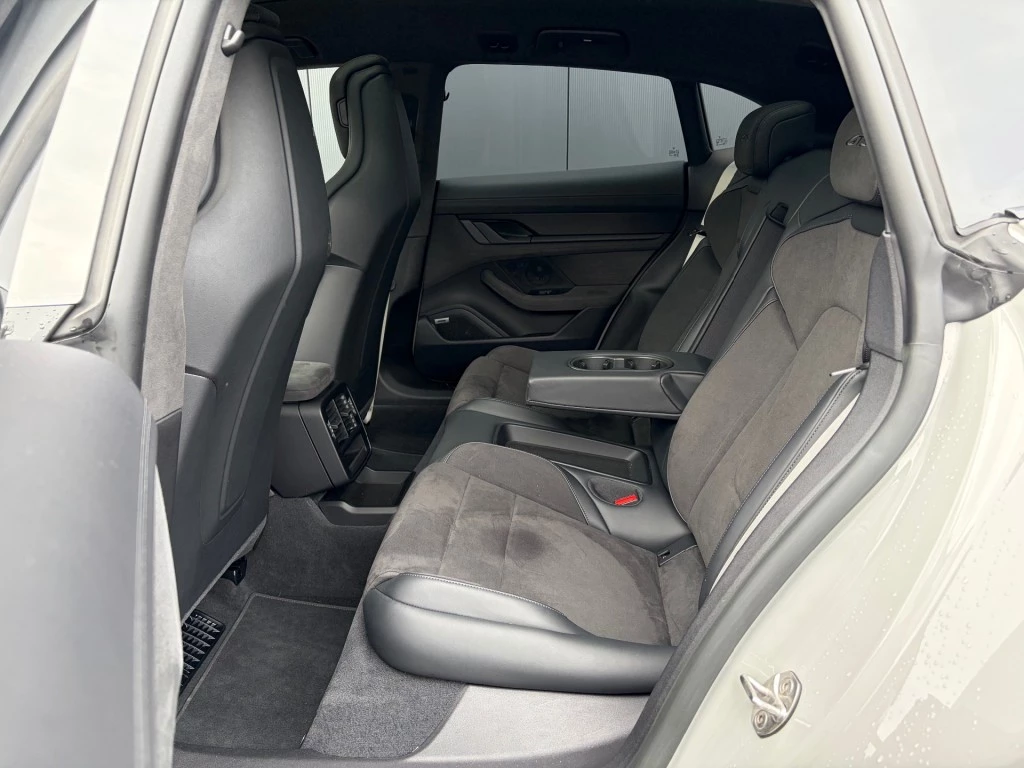 Hoofdafbeelding Porsche Taycan