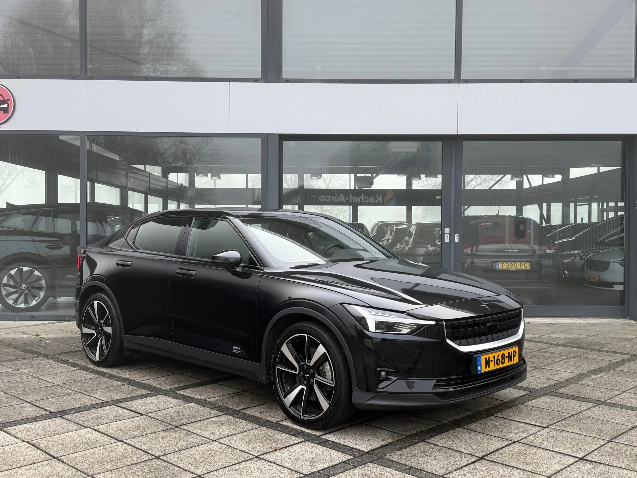 Hoofdafbeelding Polestar 2