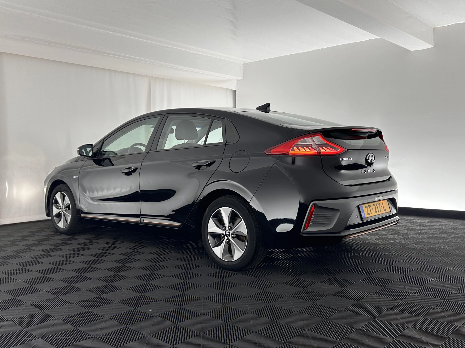 Hoofdafbeelding Hyundai IONIQ