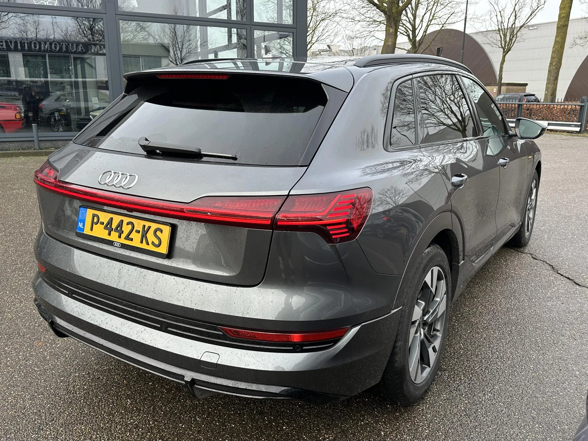 Hoofdafbeelding Audi e-tron