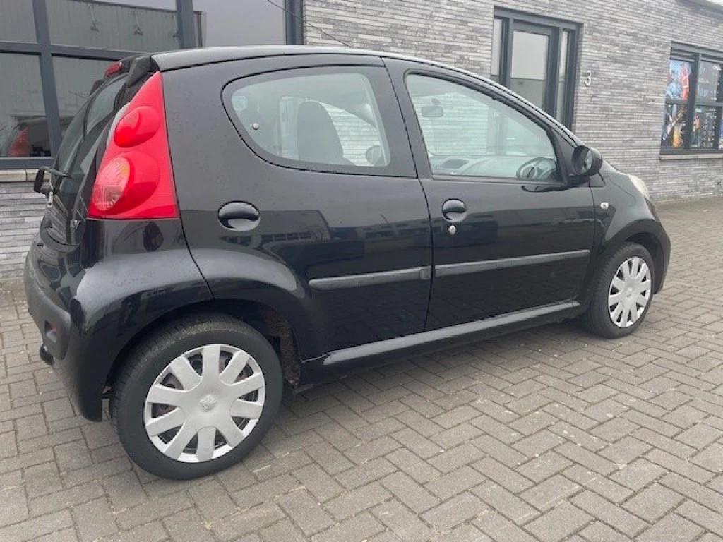 Hoofdafbeelding Peugeot 107
