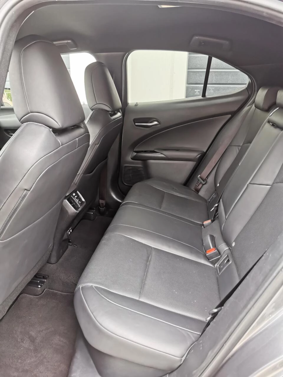 Hoofdafbeelding Lexus UX