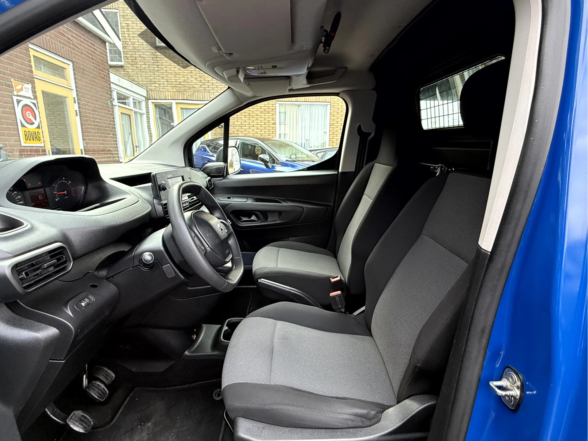 Hoofdafbeelding Peugeot Partner