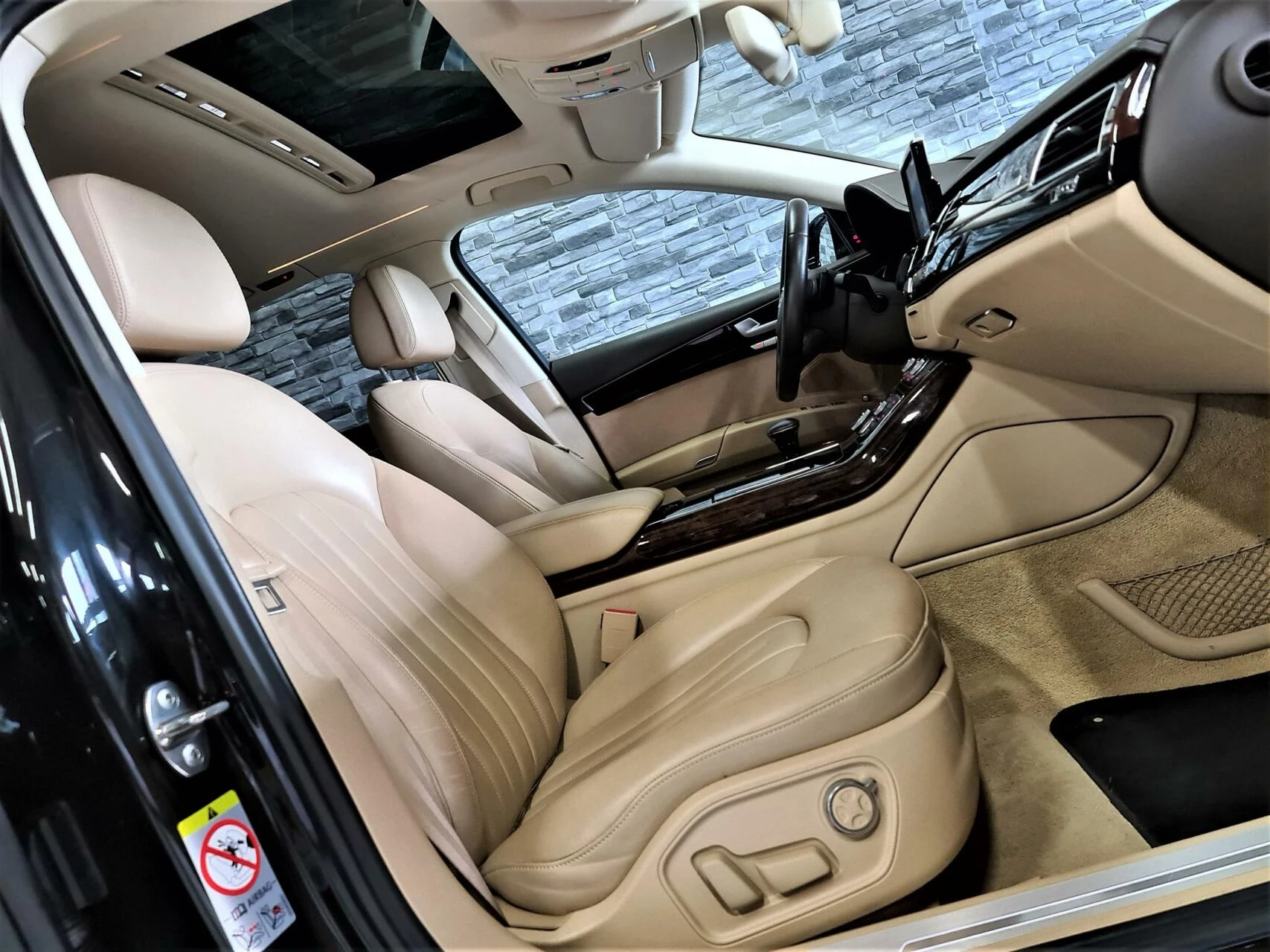 Hoofdafbeelding Audi A8