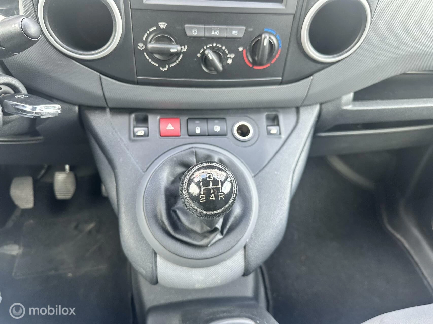 Hoofdafbeelding Peugeot Partner