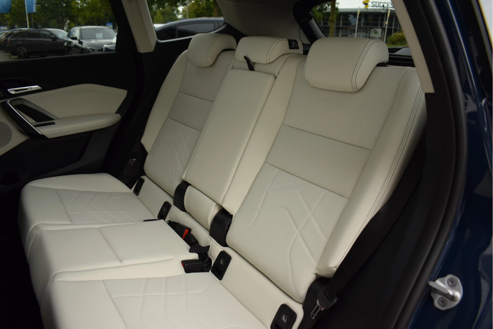 Hoofdafbeelding BMW iX1