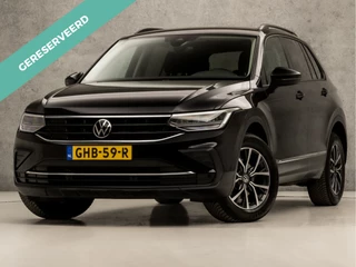 Volkswagen Tiguan 1.5 TSI Sport 150Pk (APPLE CARPLAY, GROOT NAVI, STUUR/STOELVERWARMING, CLIMATE, SPORTSTOELEN, ADAPTIVE CRUISE, GETINT GLAS, PARKEERSENSOREN, LED KOPLAMPEN, NIEUWSTAAT)