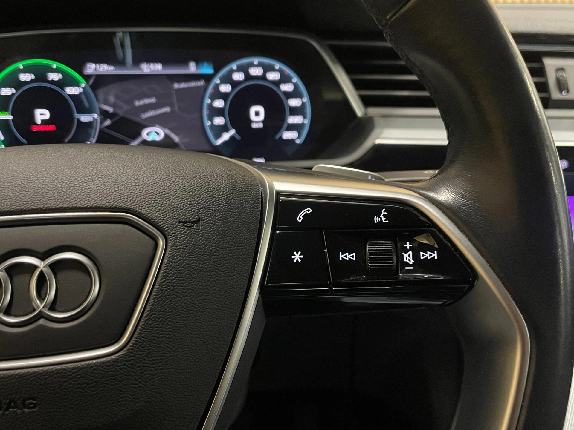 Hoofdafbeelding Audi e-tron