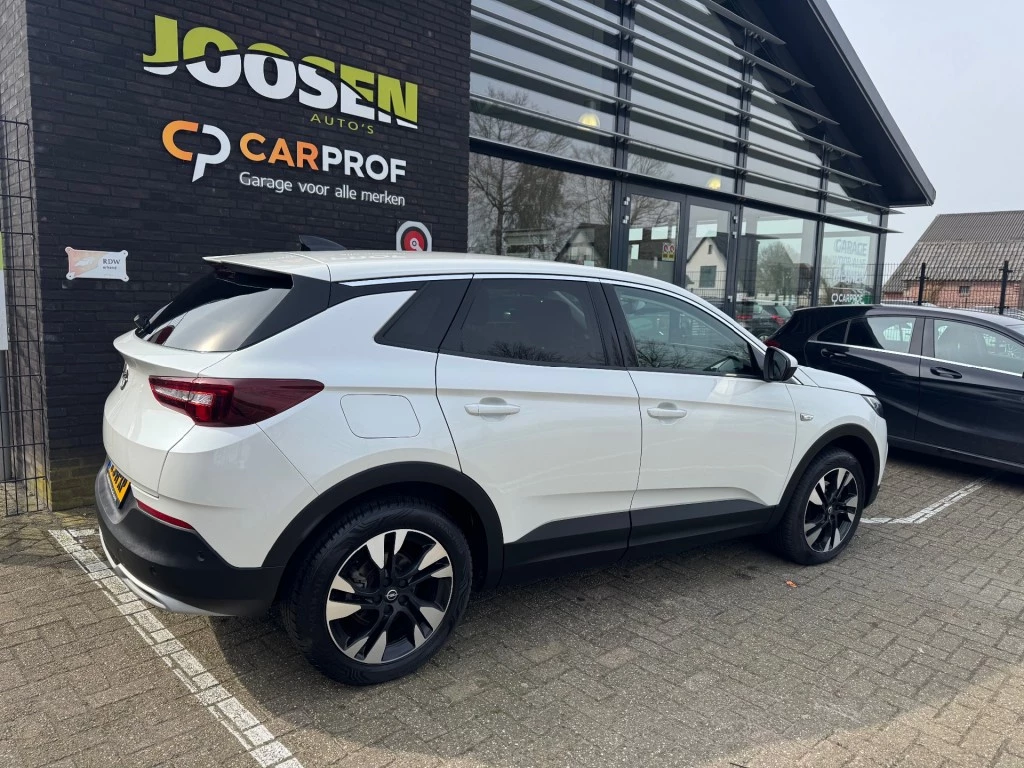 Hoofdafbeelding Opel Grandland X