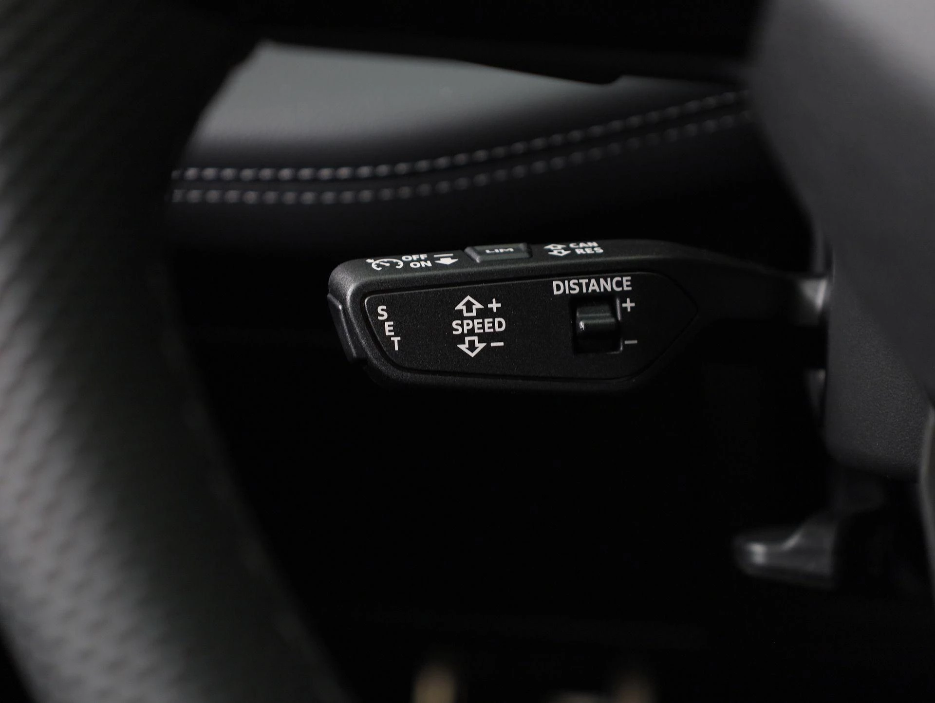 Hoofdafbeelding Audi A6 Avant e-tron