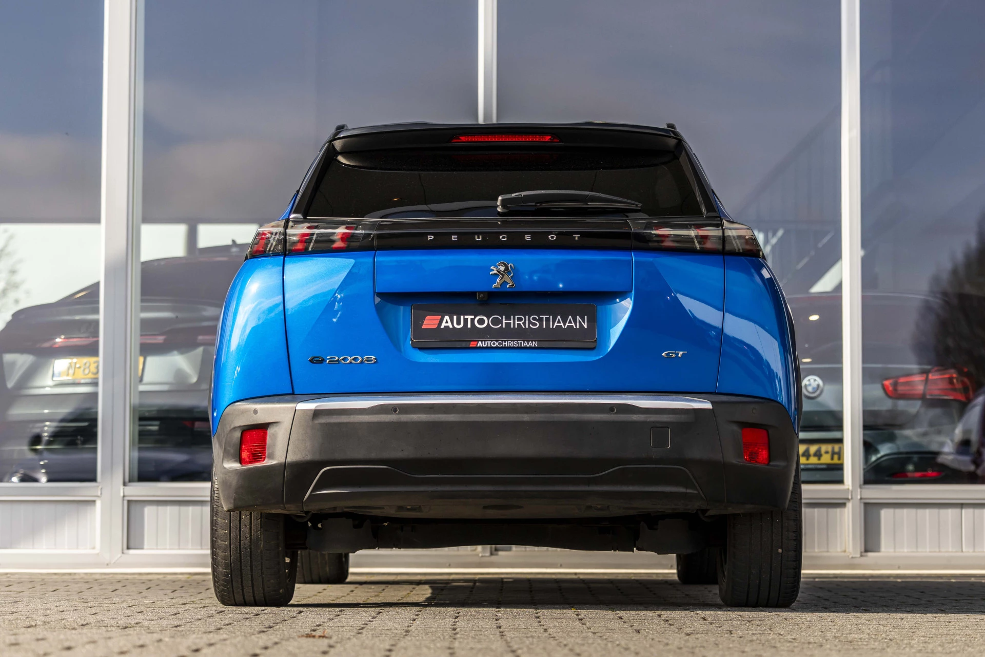 Hoofdafbeelding Peugeot e-2008