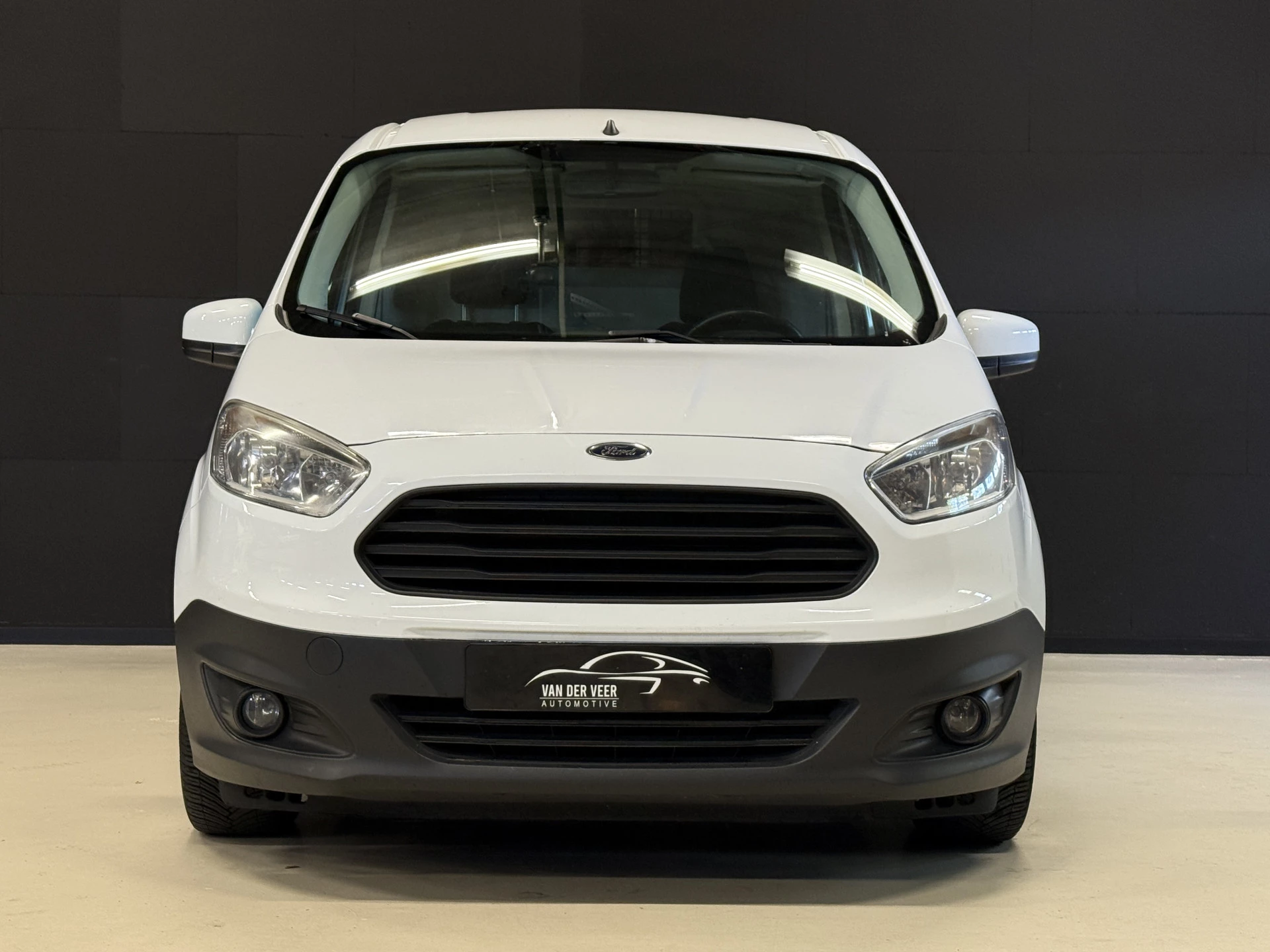 Hoofdafbeelding Ford Transit Courier