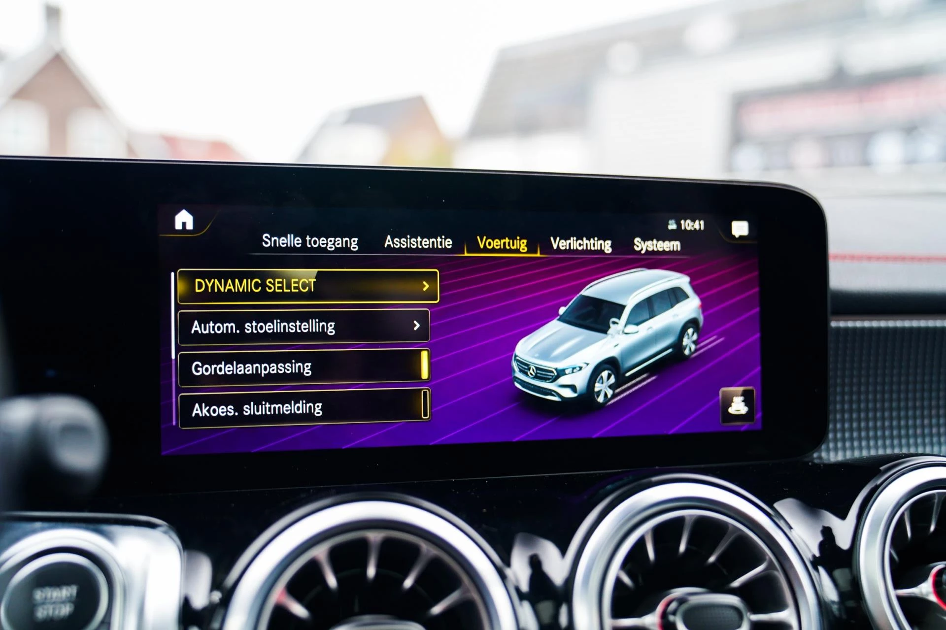 Hoofdafbeelding Mercedes-Benz EQB