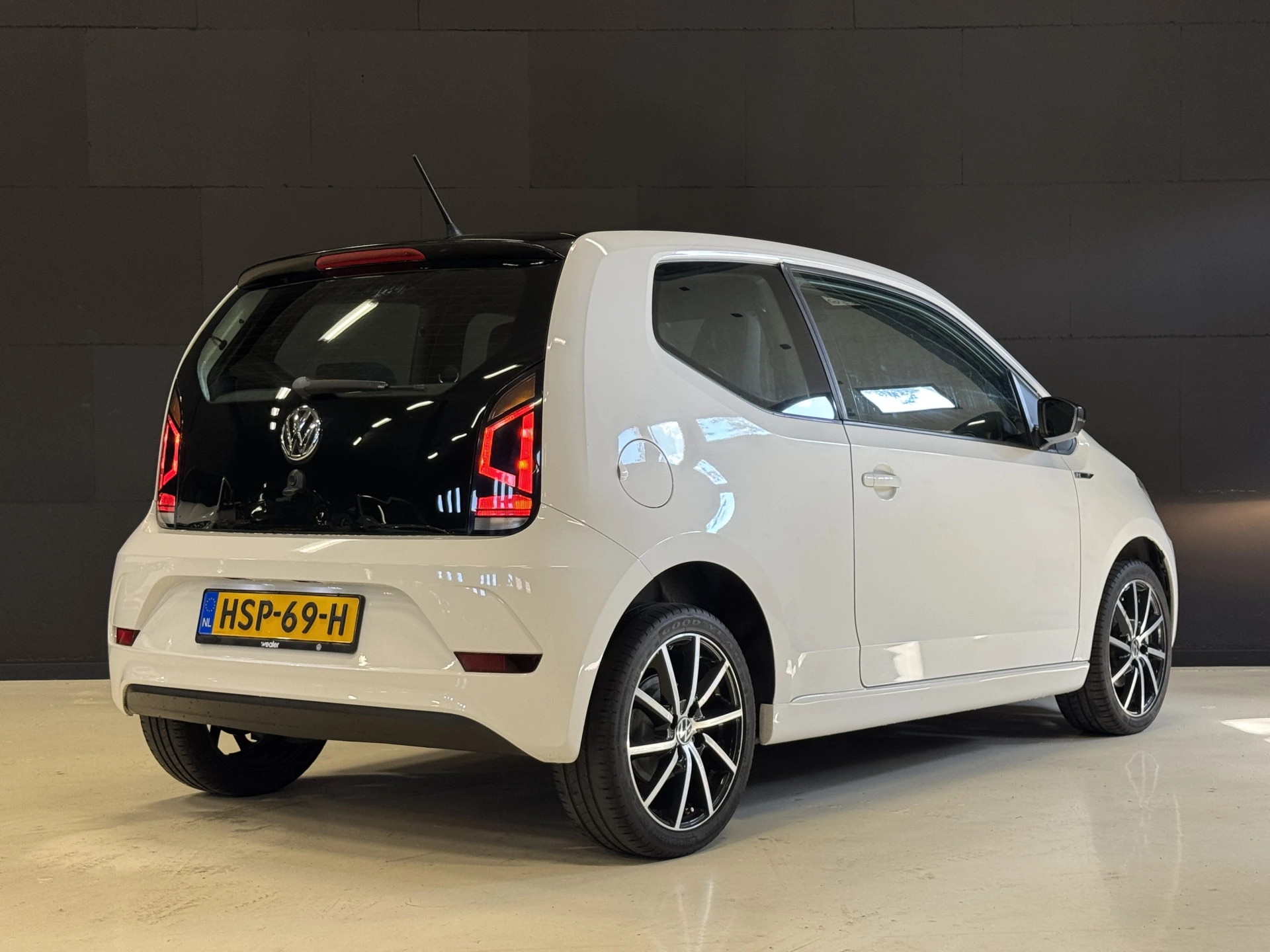 Hoofdafbeelding Volkswagen up!