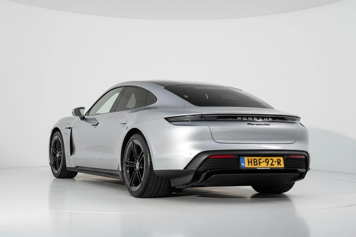 Hoofdafbeelding Porsche Taycan