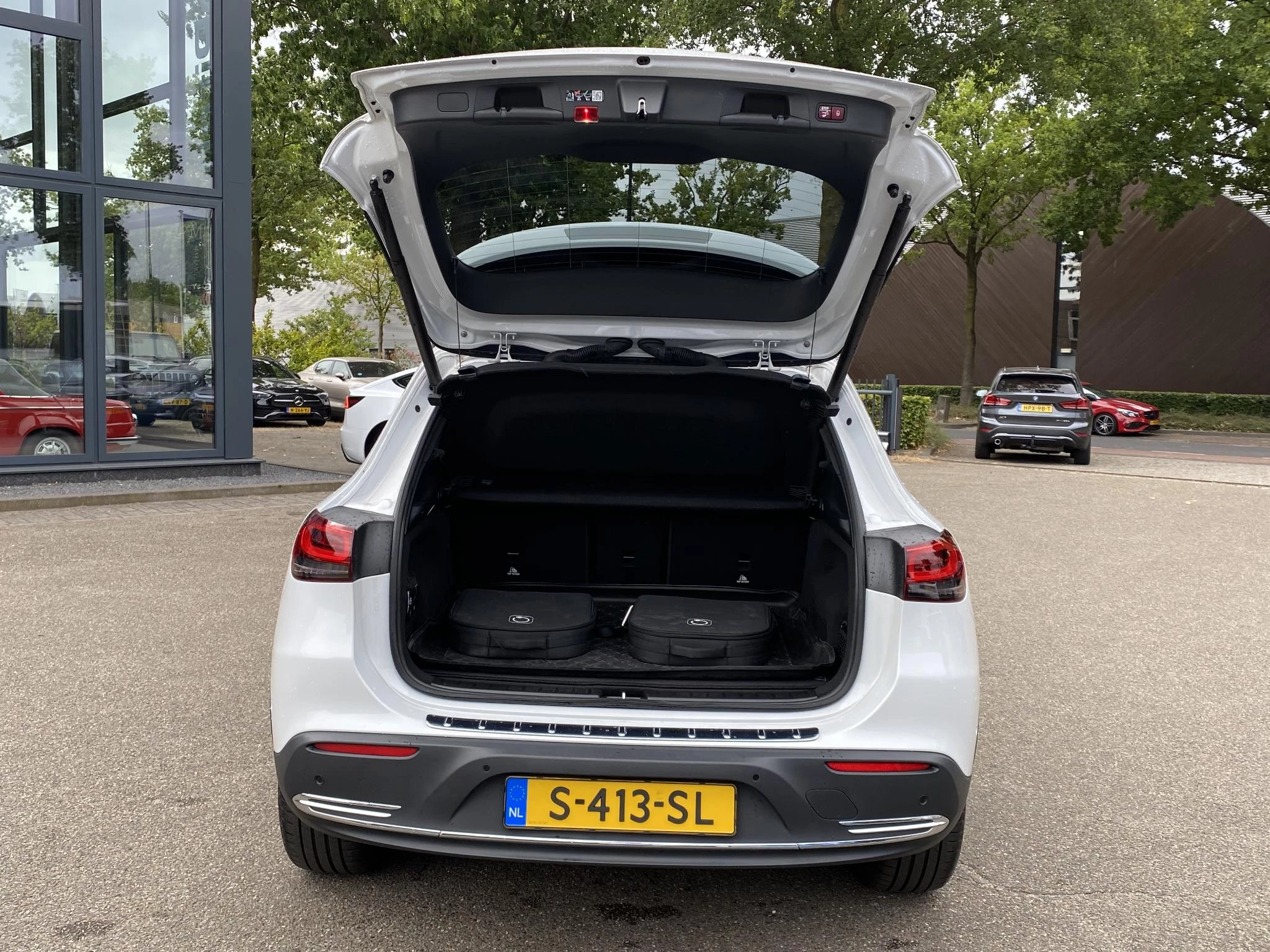 Hoofdafbeelding Mercedes-Benz EQA