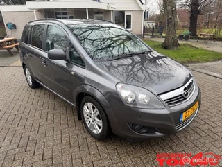 Hoofdafbeelding Opel Zafira Opel Zafira 1.8 111 years Edition 7 persoons, 2e eigenaar!!