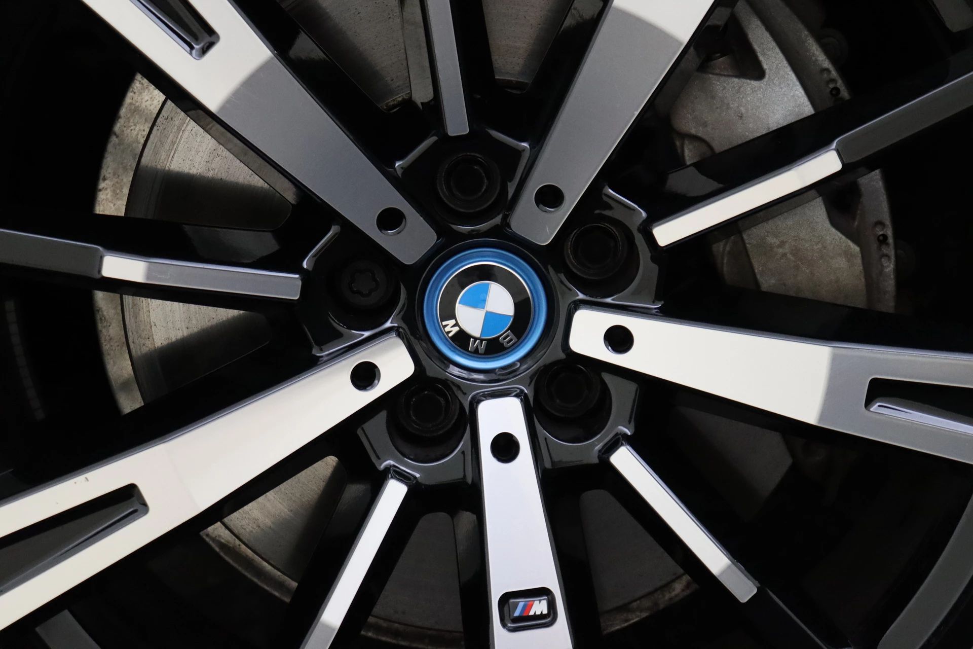 Hoofdafbeelding BMW i5