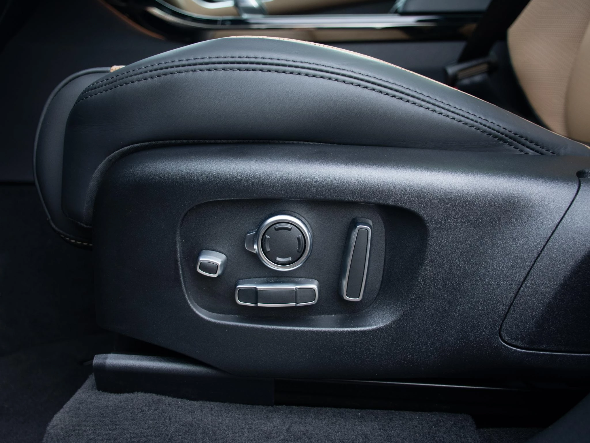 Hoofdafbeelding Land Rover Range Rover Velar