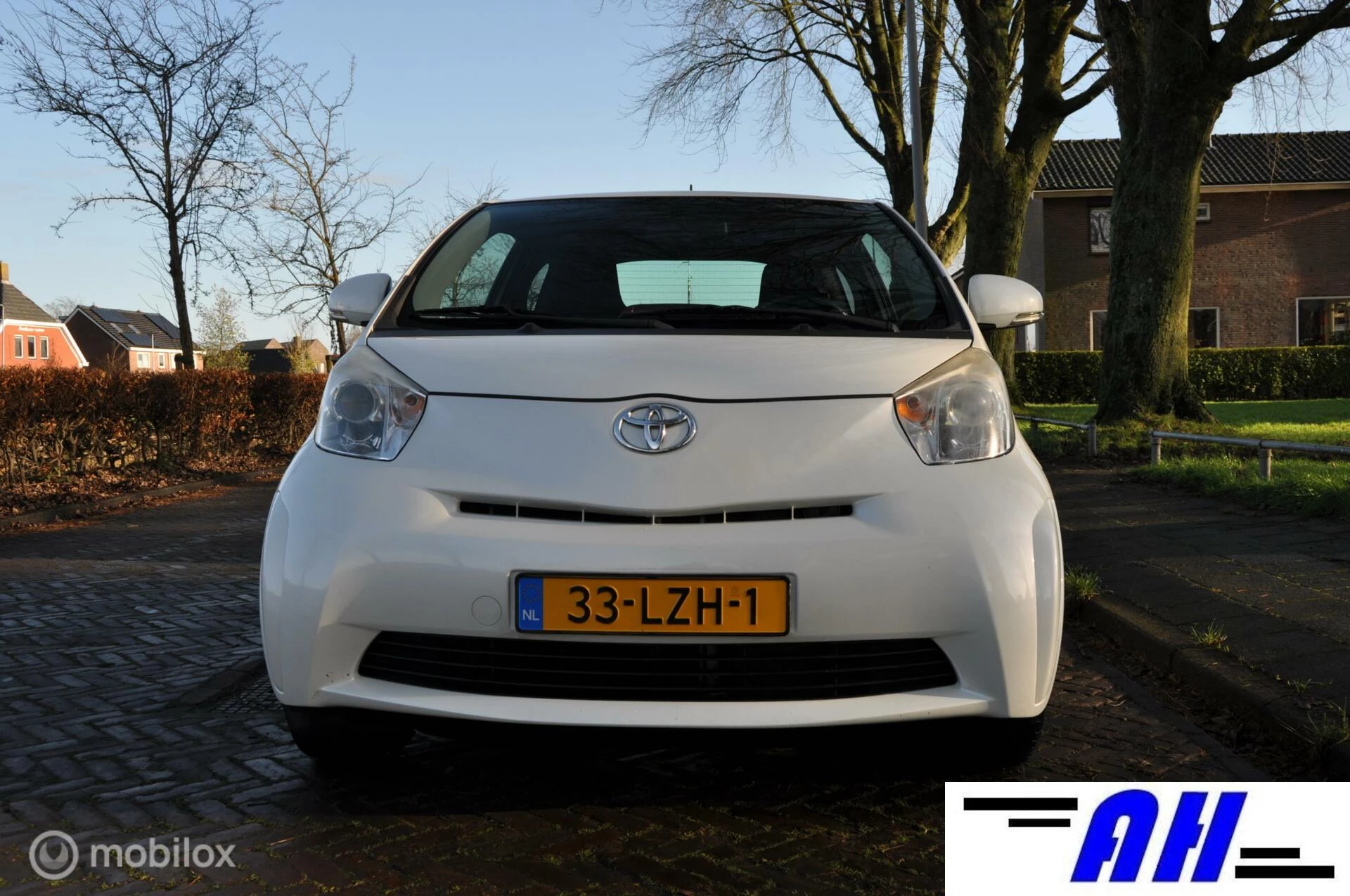 Hoofdafbeelding Toyota iQ