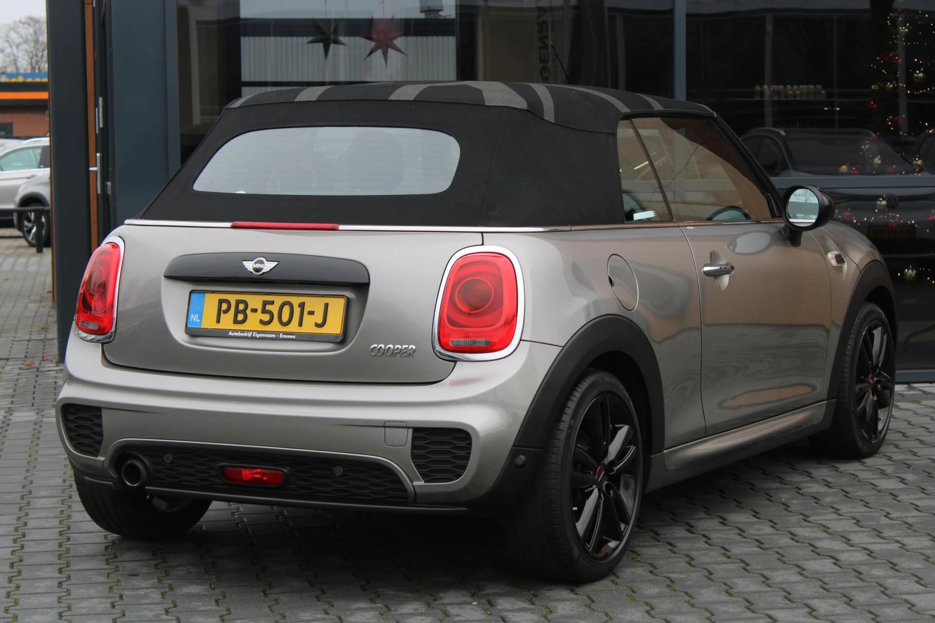 Hoofdafbeelding MINI Cabrio