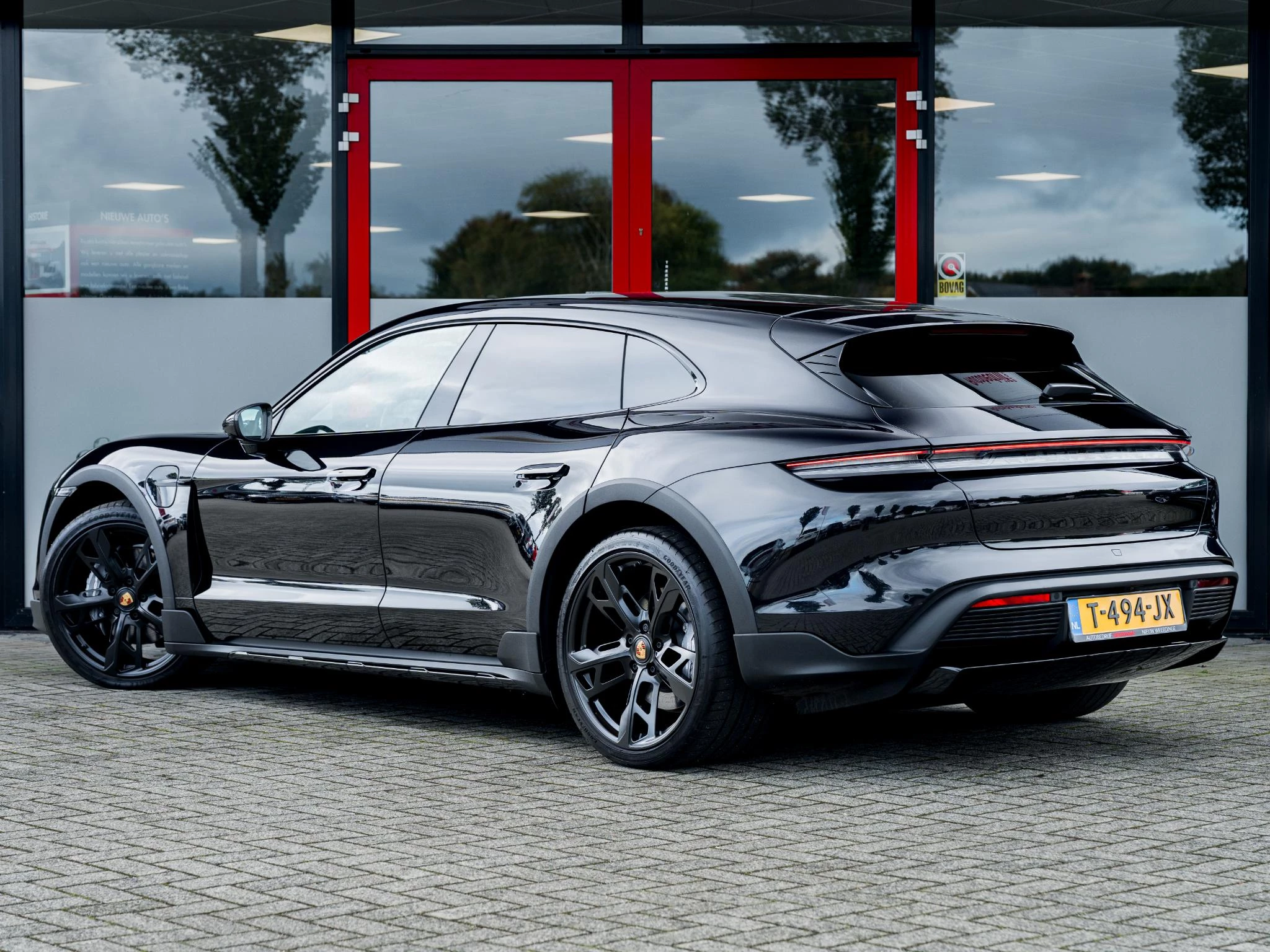 Hoofdafbeelding Porsche Taycan