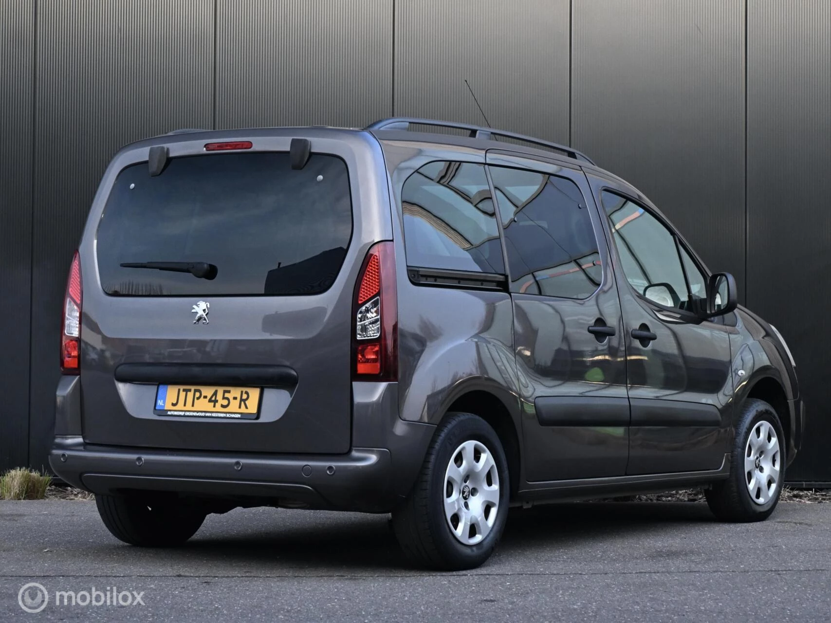 Hoofdafbeelding Peugeot Partner