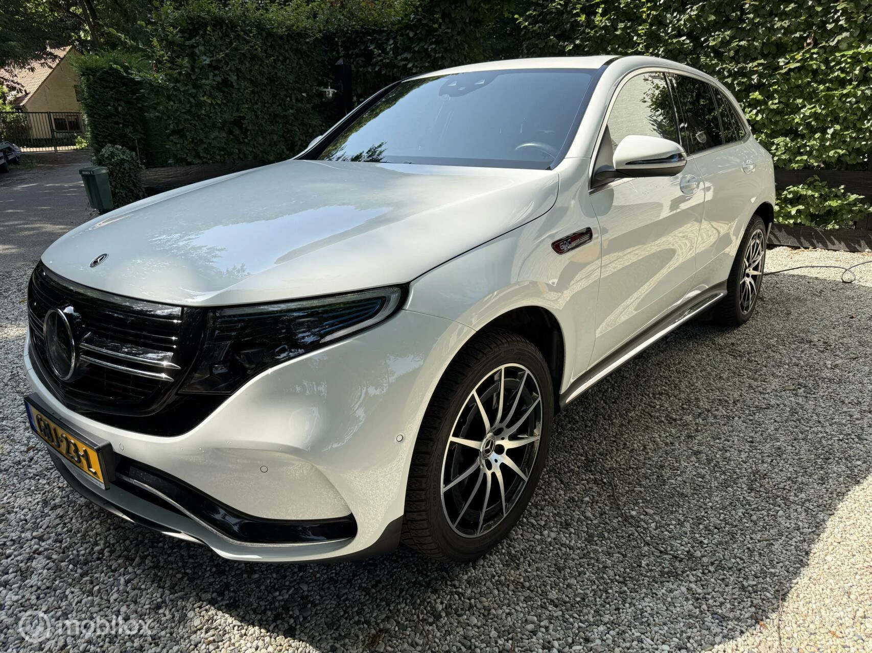 Hoofdafbeelding Mercedes-Benz EQC