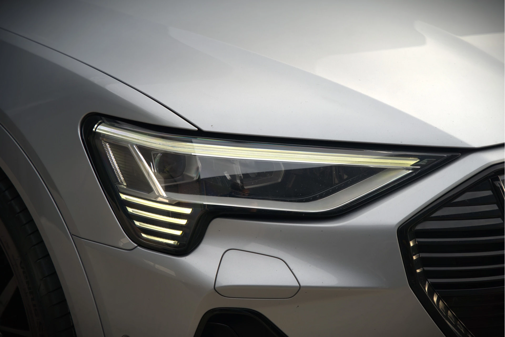 Hoofdafbeelding Audi e-tron