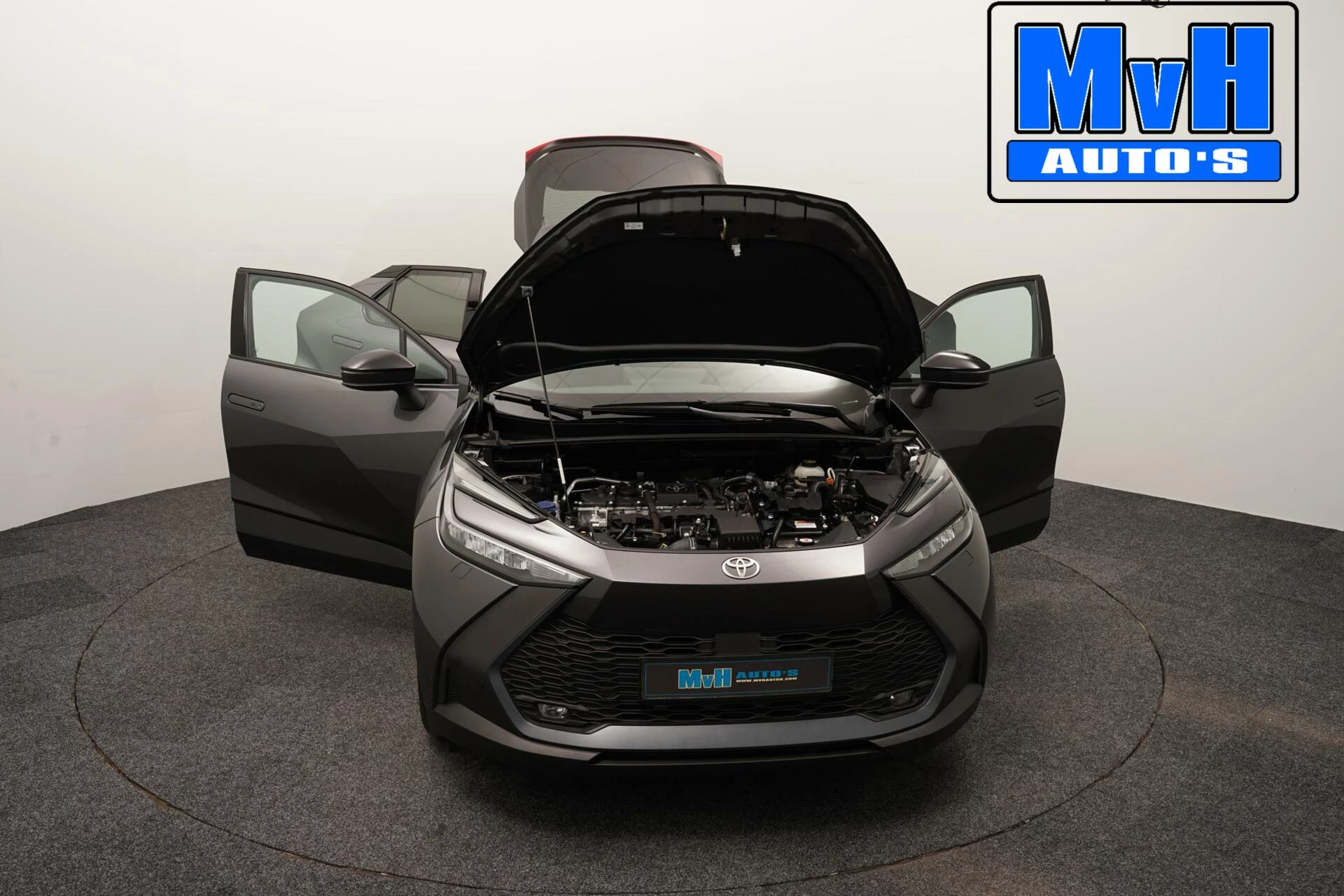 Hoofdafbeelding Toyota C-HR