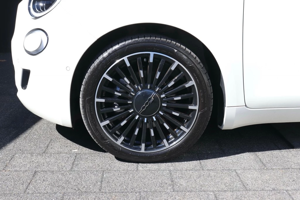 Hoofdafbeelding Fiat 500e