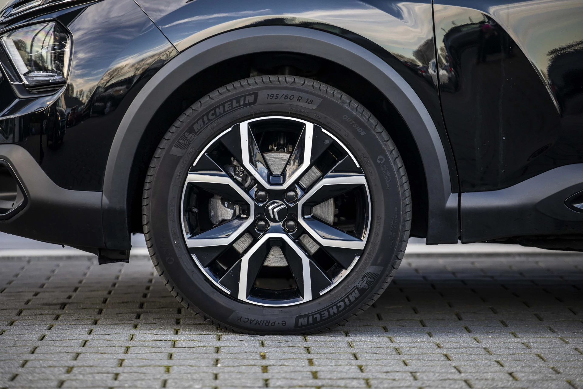 Hoofdafbeelding Citroën ë-C4