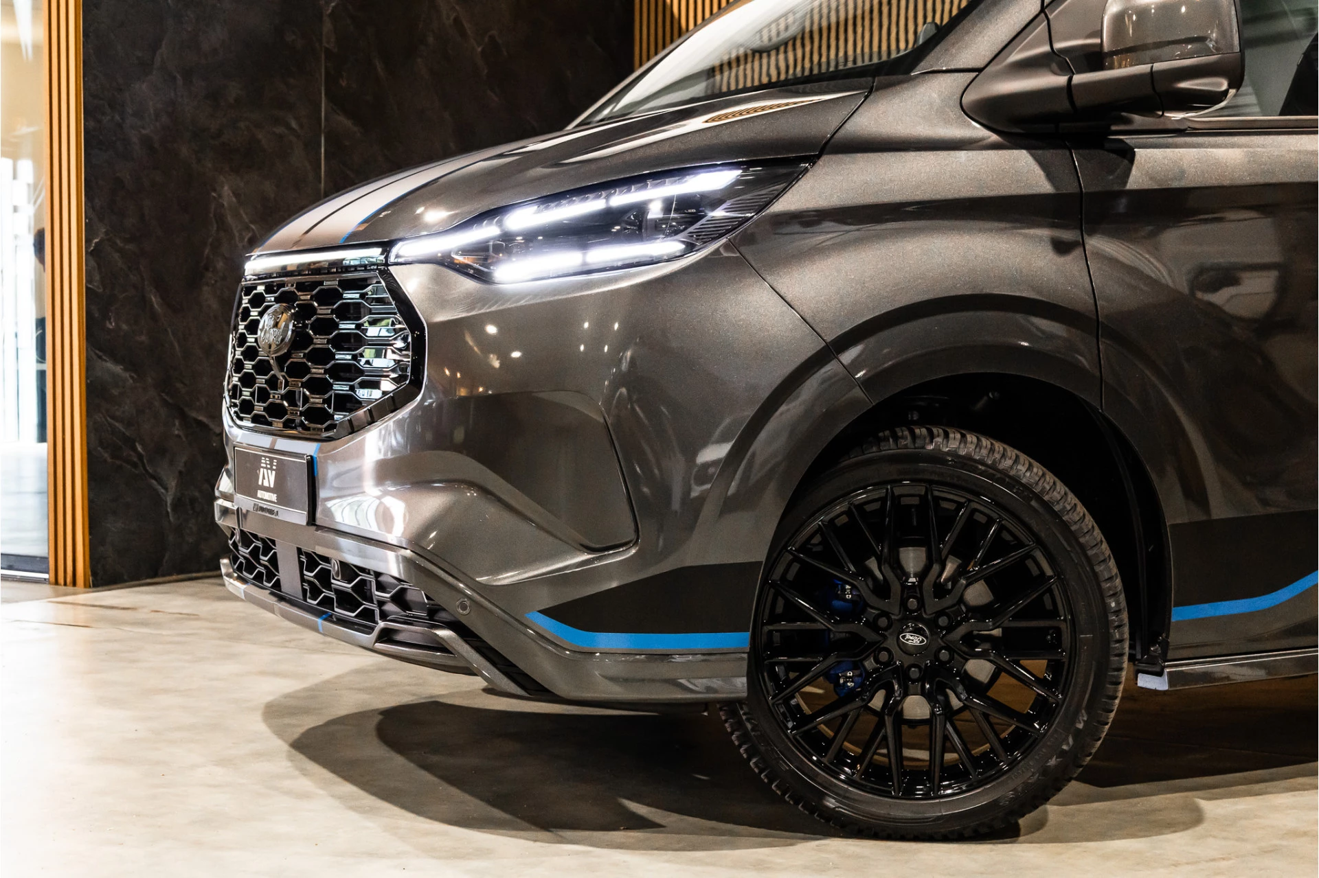 Hoofdafbeelding Ford E-Transit Custom