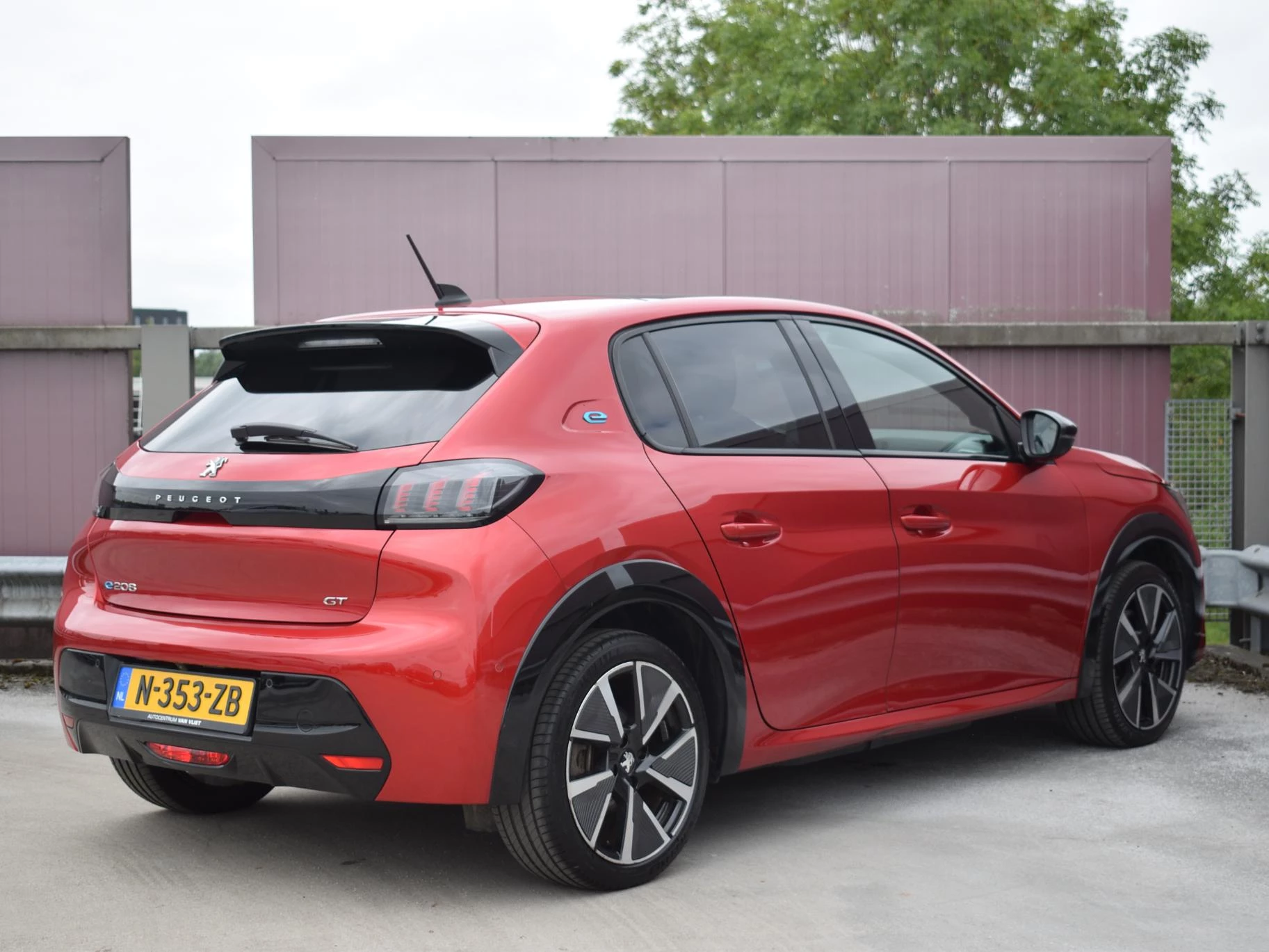 Hoofdafbeelding Peugeot e-208