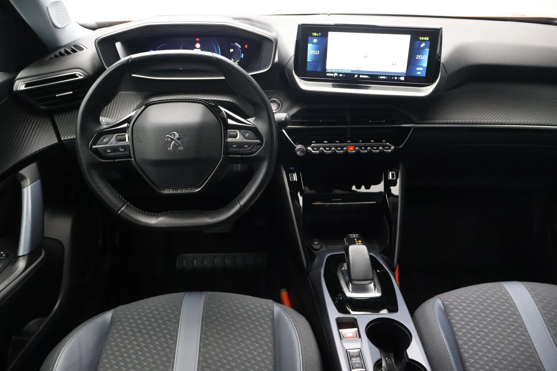 Hoofdafbeelding Peugeot e-2008