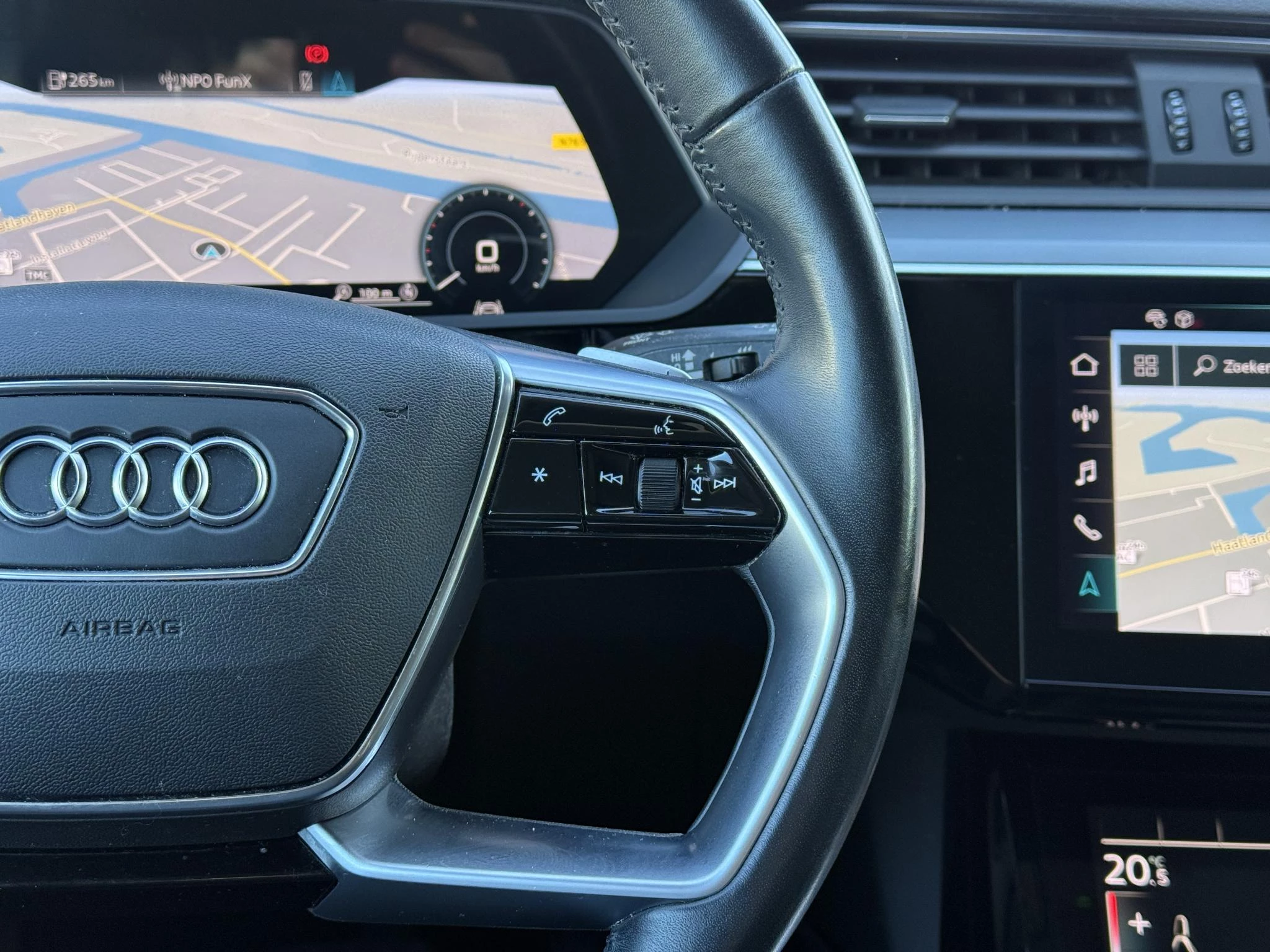 Hoofdafbeelding Audi e-tron